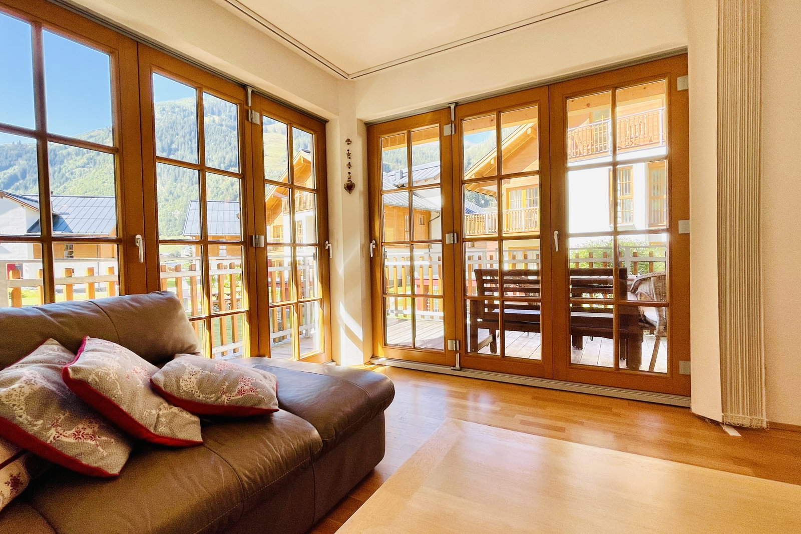 Eva Maria 2 - Grd floor 3 bed apartment close to Gondola and Spa