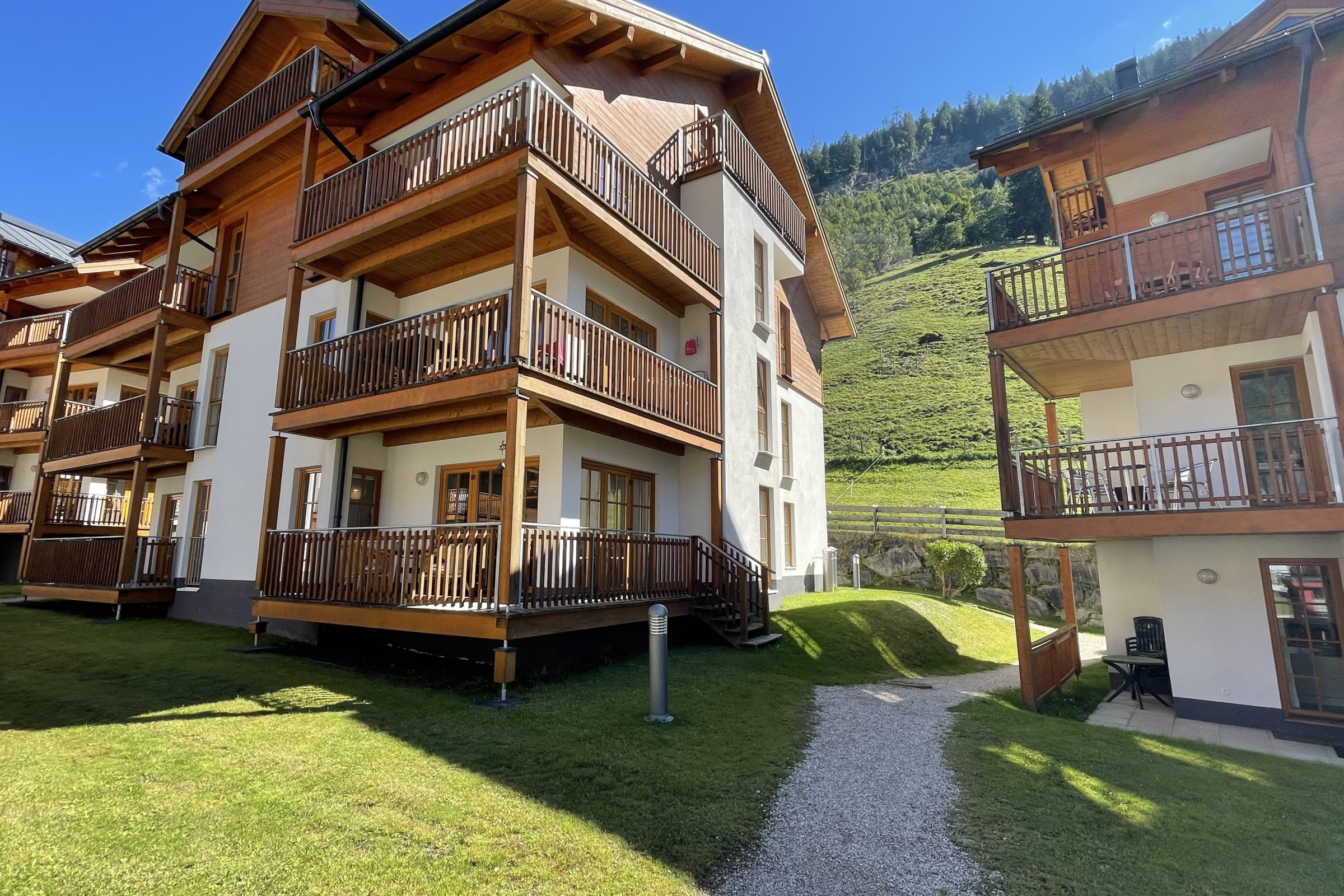 Eva Maria 2 - Grd floor 3 bed apartment close to Gondola and Spa