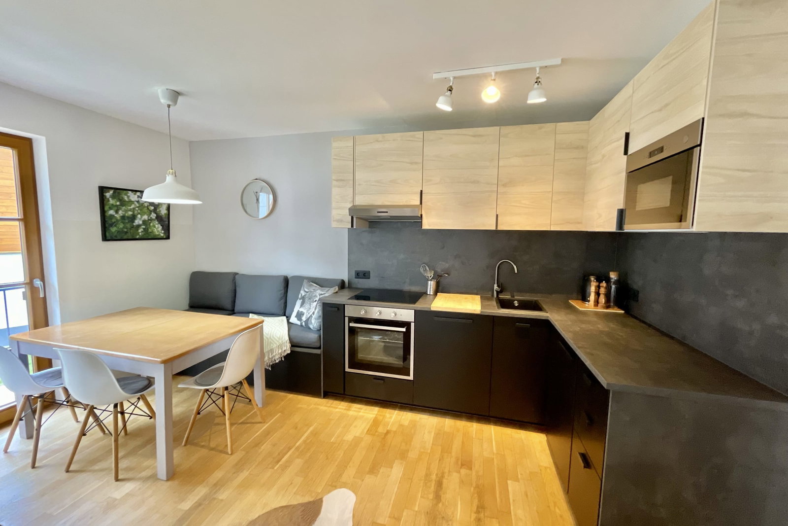 Claudia 2 - 3 Bed Grd Flr Apartment close to Gondola and Spa