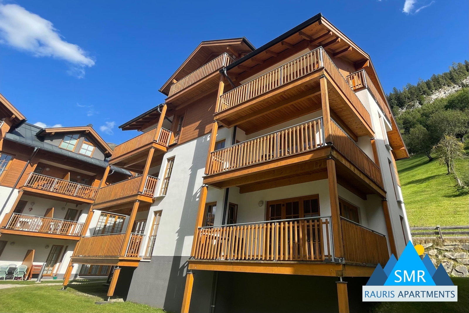 Claudia 6 - 3 bed 2nd Floor Apartment close to Gondola and Spa