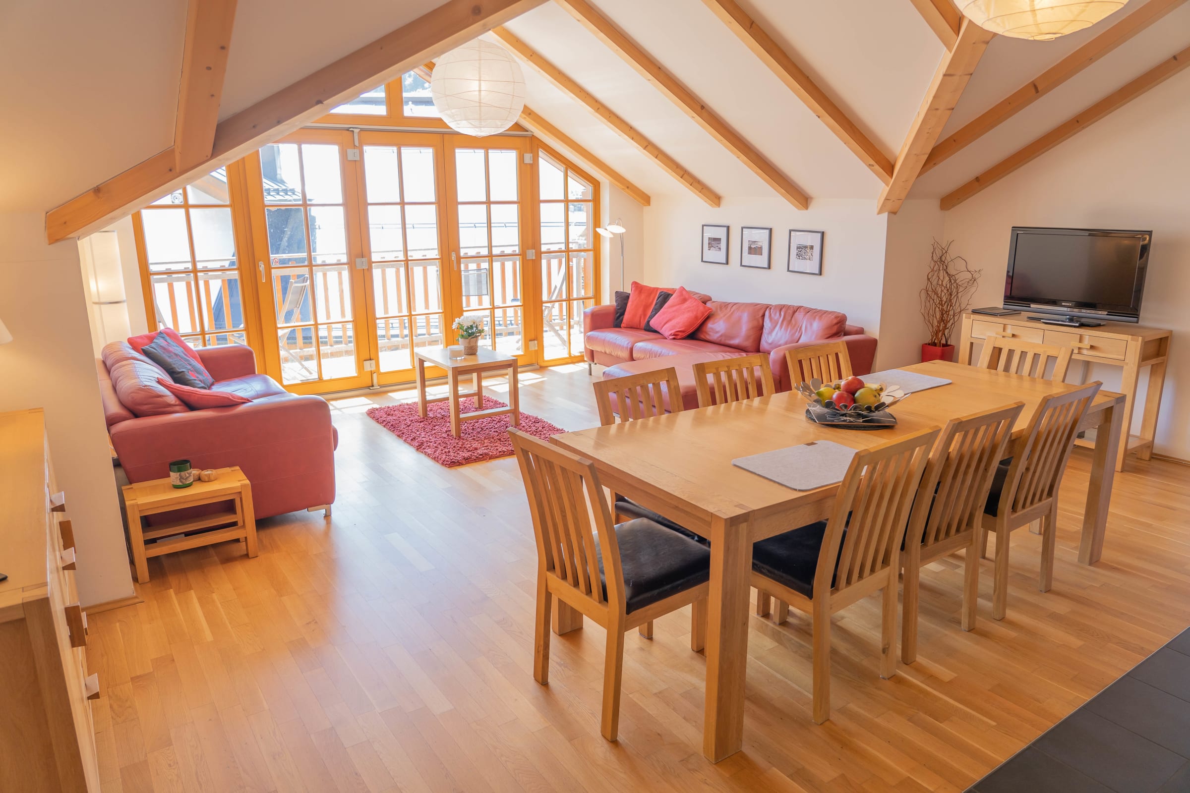 Jana 5 - Luxury 4 bed Penthouse apartment with balcony near to Spa & Gondola