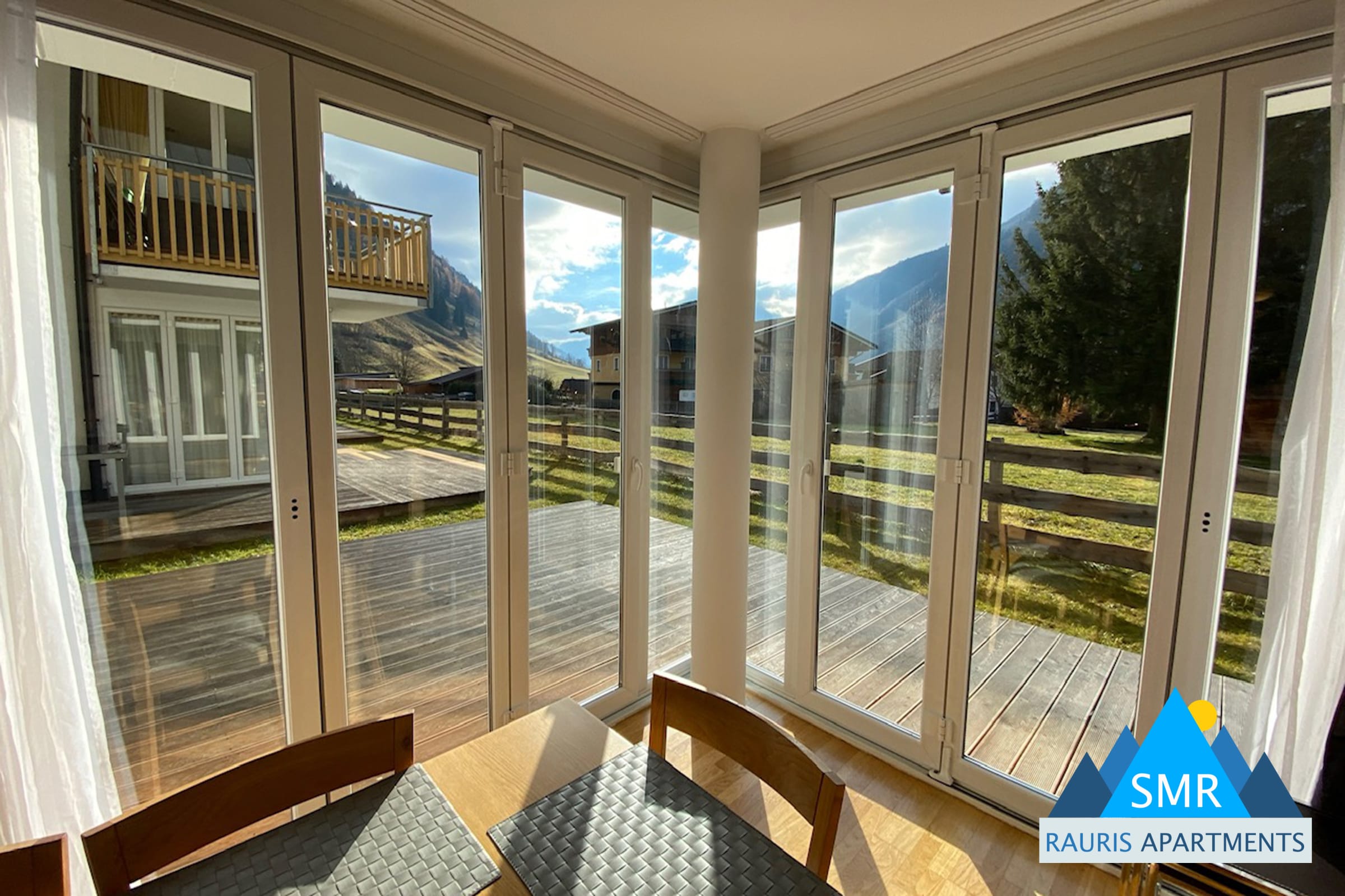 Sonnalm 102 - 3 Bed Ground floor Apartment with terrace close to the Gondola