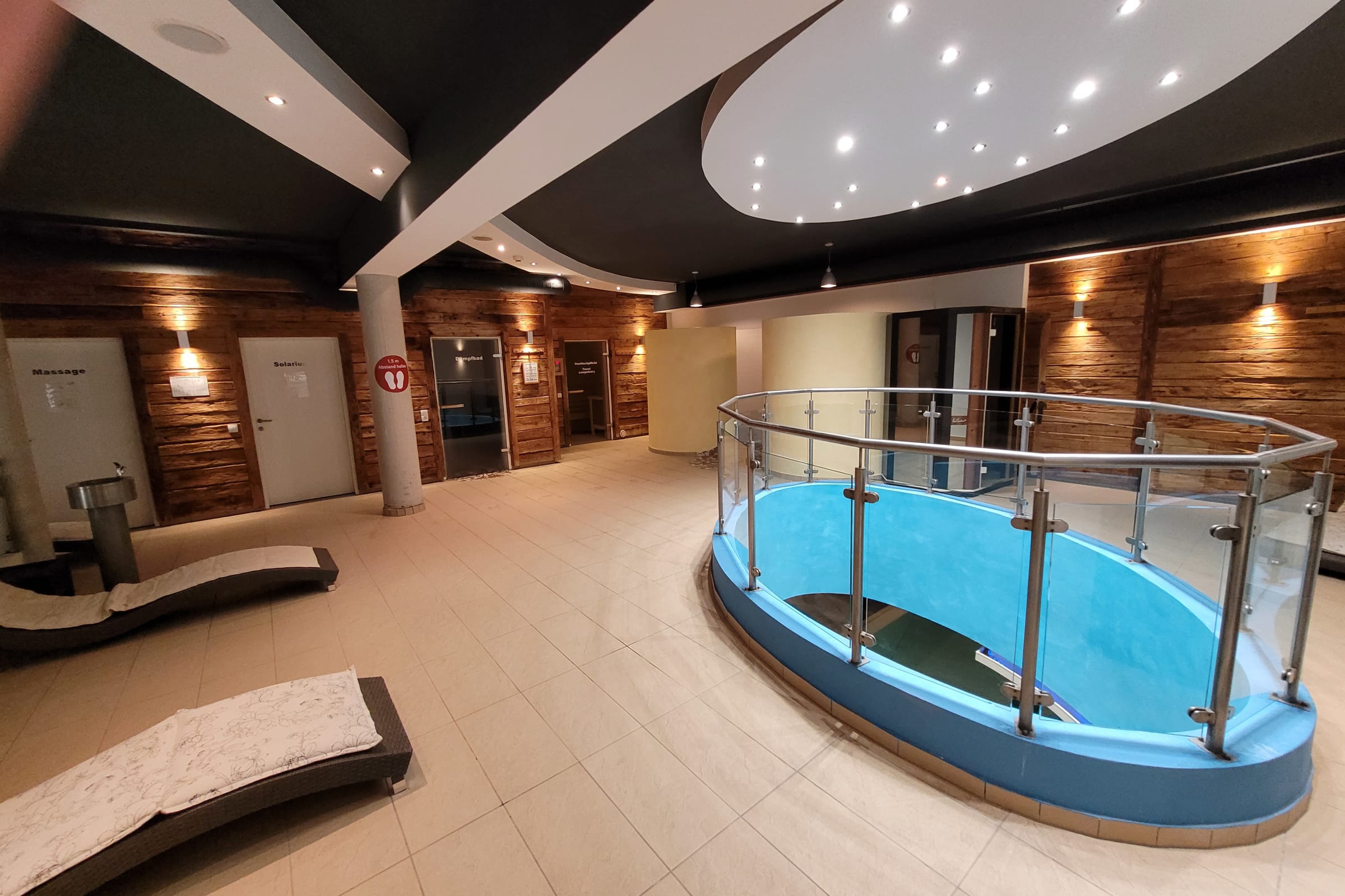 Anna 2 - Cosy Ground Floor 3 bed apartment close to Spa and Gondola