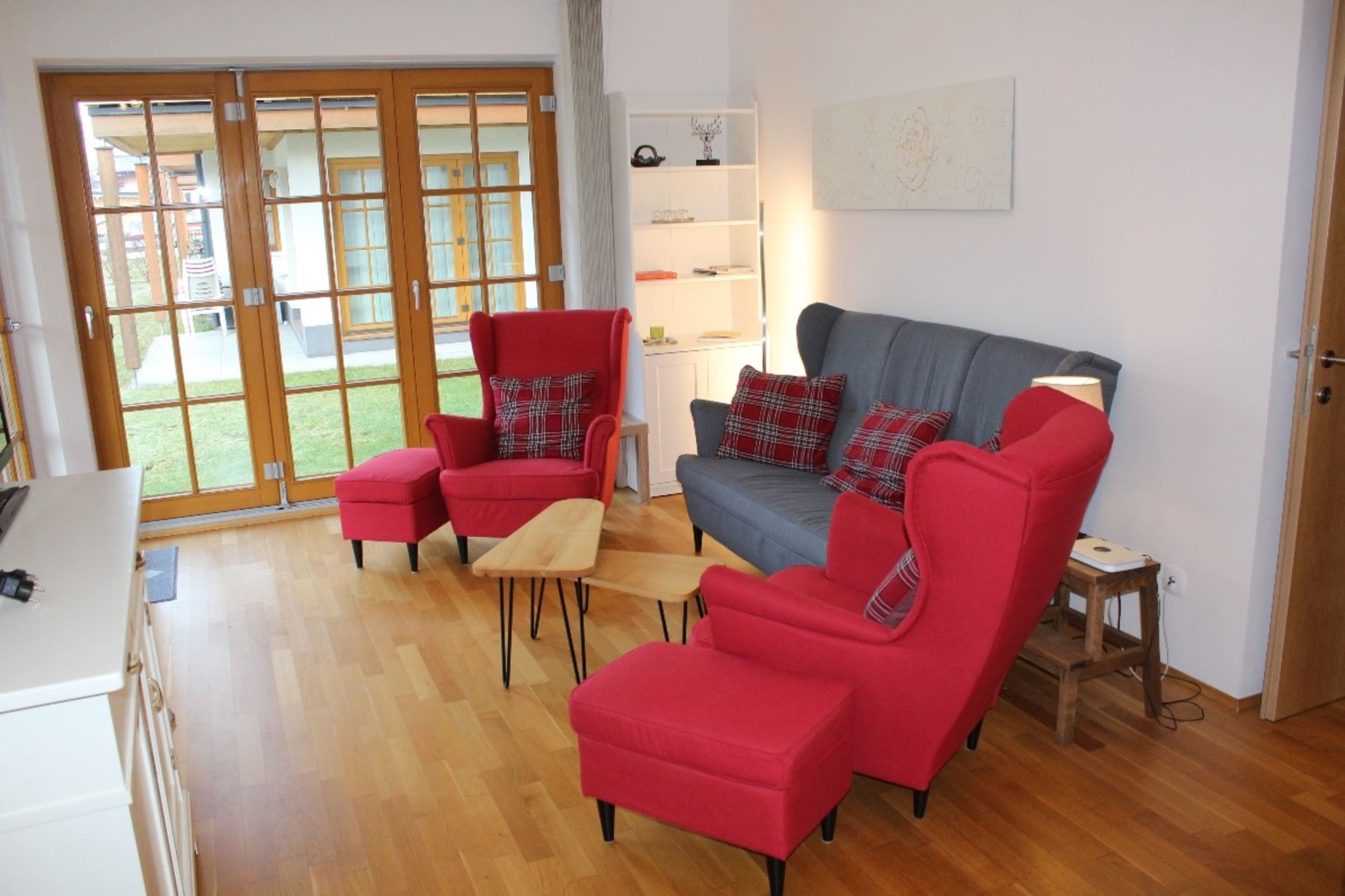 Johanna 1 - 3 Bed Grd Flr apartment with great views close to Gondola and Spa