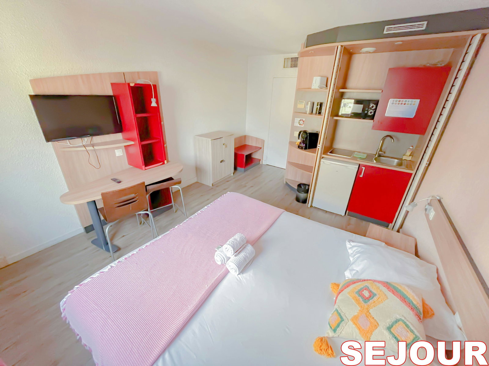 Studio moderne – 10 min Villette/Zénith & accès direct Paris