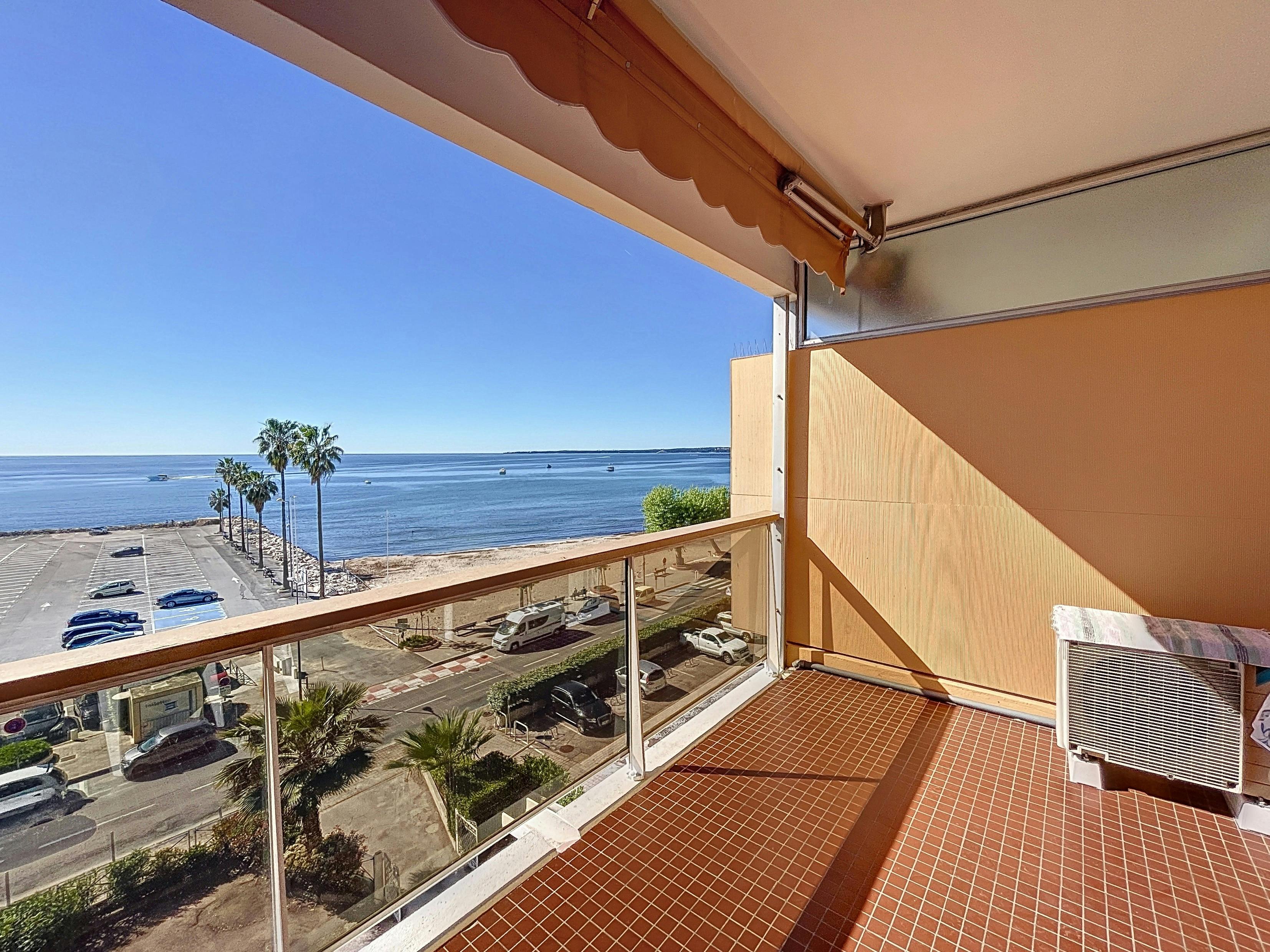 Emily - 2 couchages - Studio - Vue mer