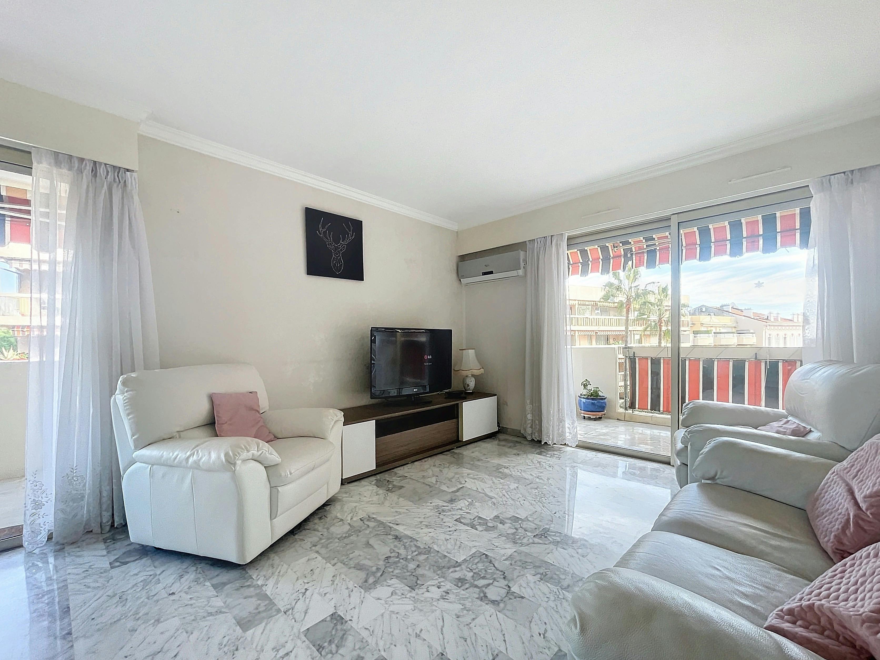 Estivalière - 6 couchages - 3 chambre - Parking - Grande Terrasse