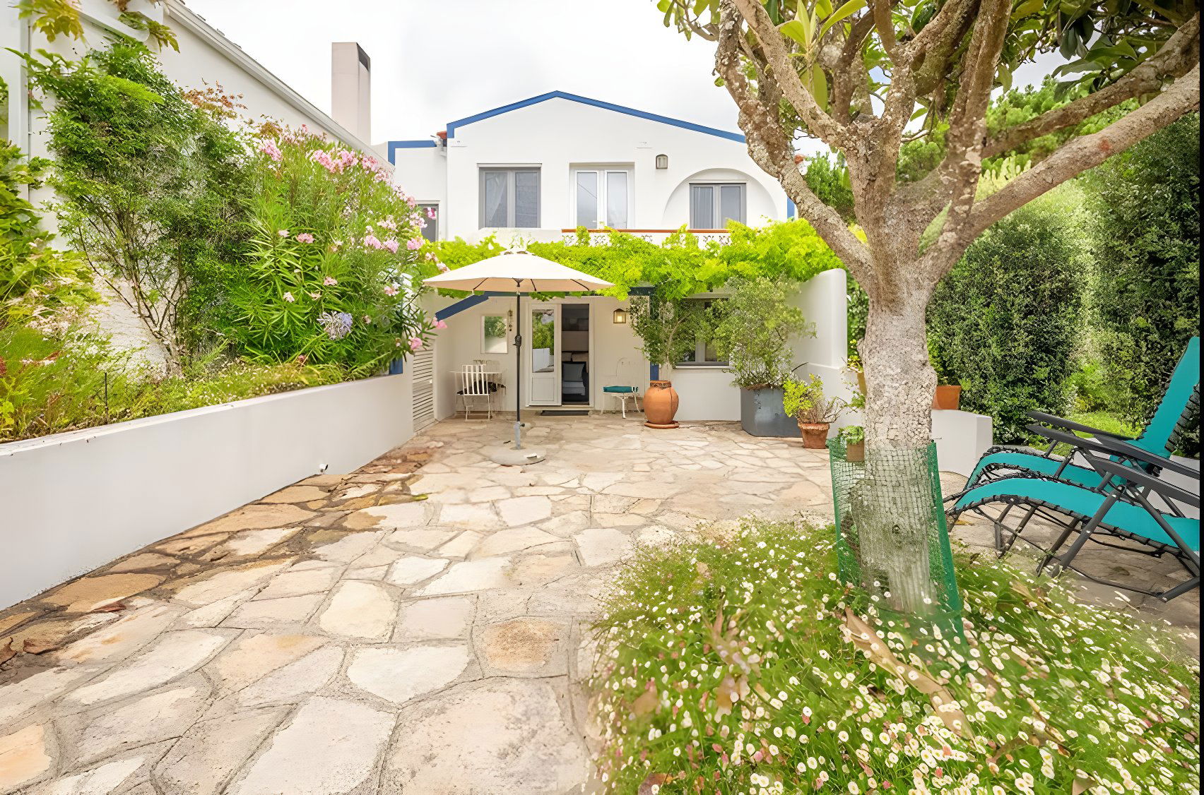 Cozy Studio within walking distance to the beach, in Colares