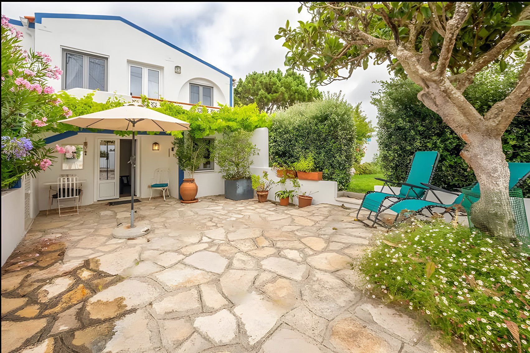 Cozy Studio within walking distance to the beach, in Colares