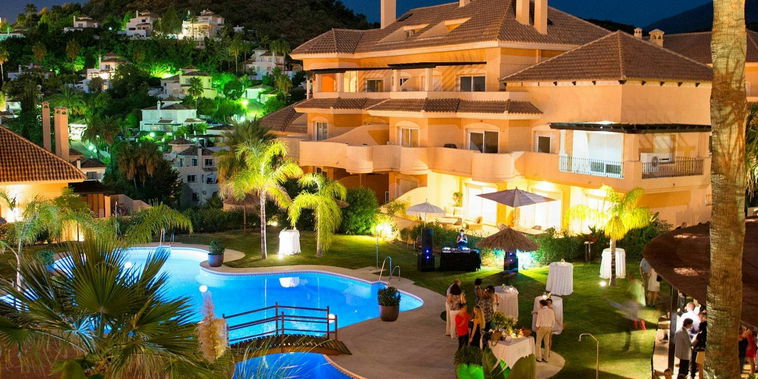 Luxury 2BR in a resort with heated pool - spa - gym - kids club - restaurant