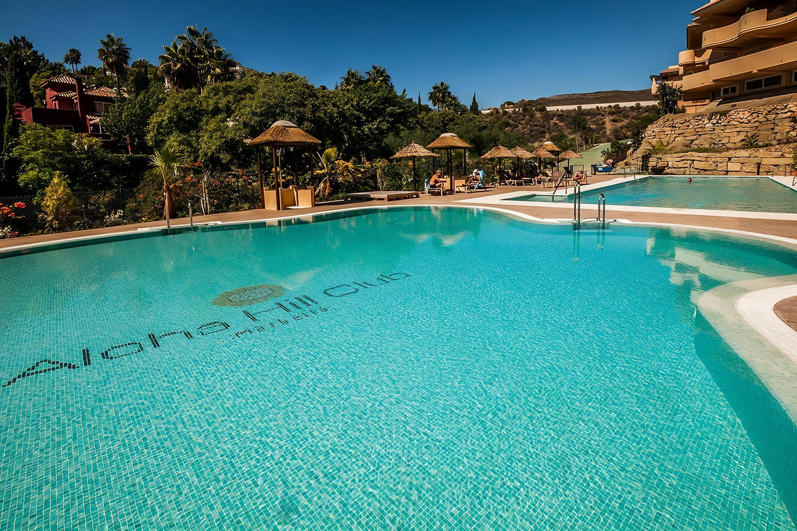 Luxury 2BR in a resort with heated pool - spa - gym - kids club - restaurant