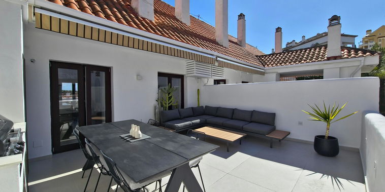 Luxury 3BR Duplex Penthouse with pool – Walk to Puerto Banús, shops & the Beach