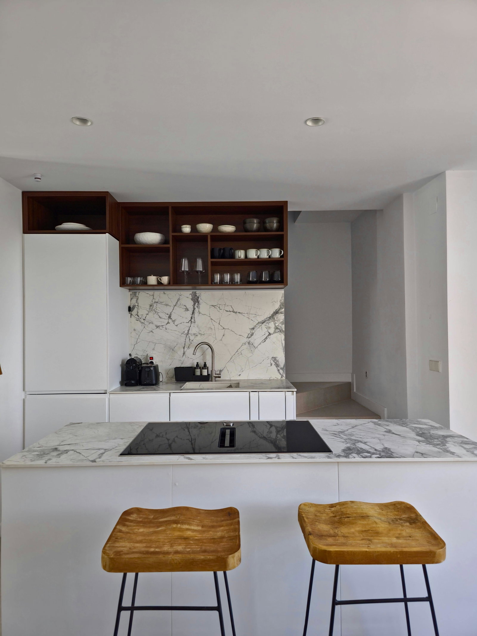 Luxury 3BR Duplex Penthouse with pool – Walk to Puerto Banús, shops & the Beach