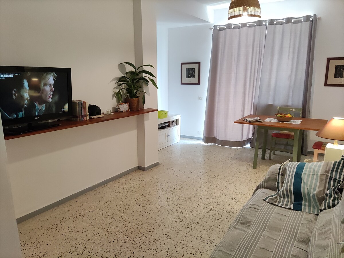 Living room image 3