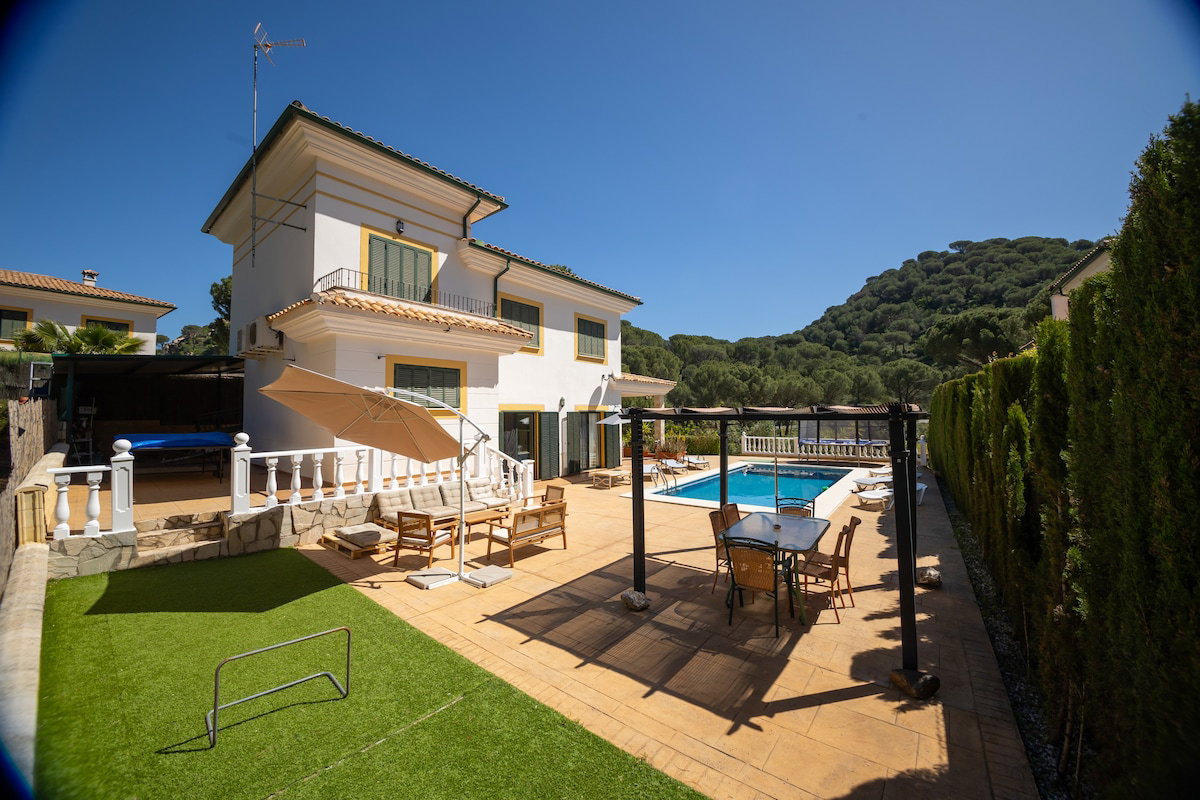 Pool image 1