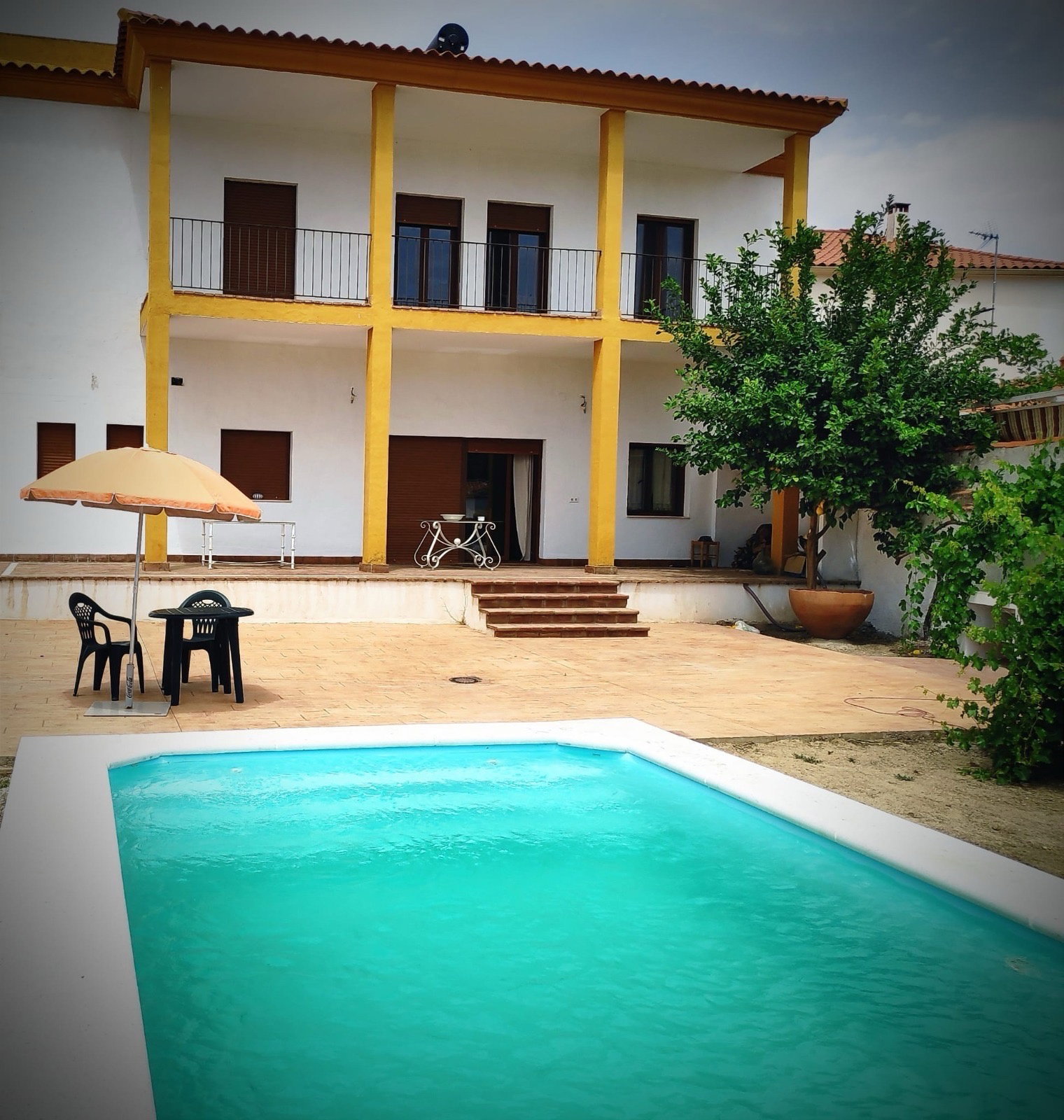 El Retiro: Grand House w/ Private Pool, BBQ & Event Friendly