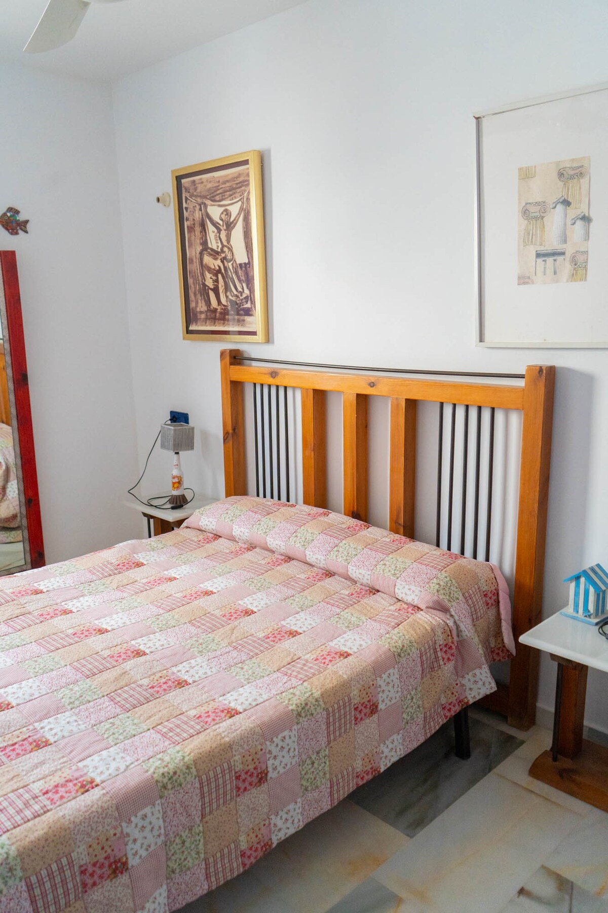 Bedroom 1 image 2