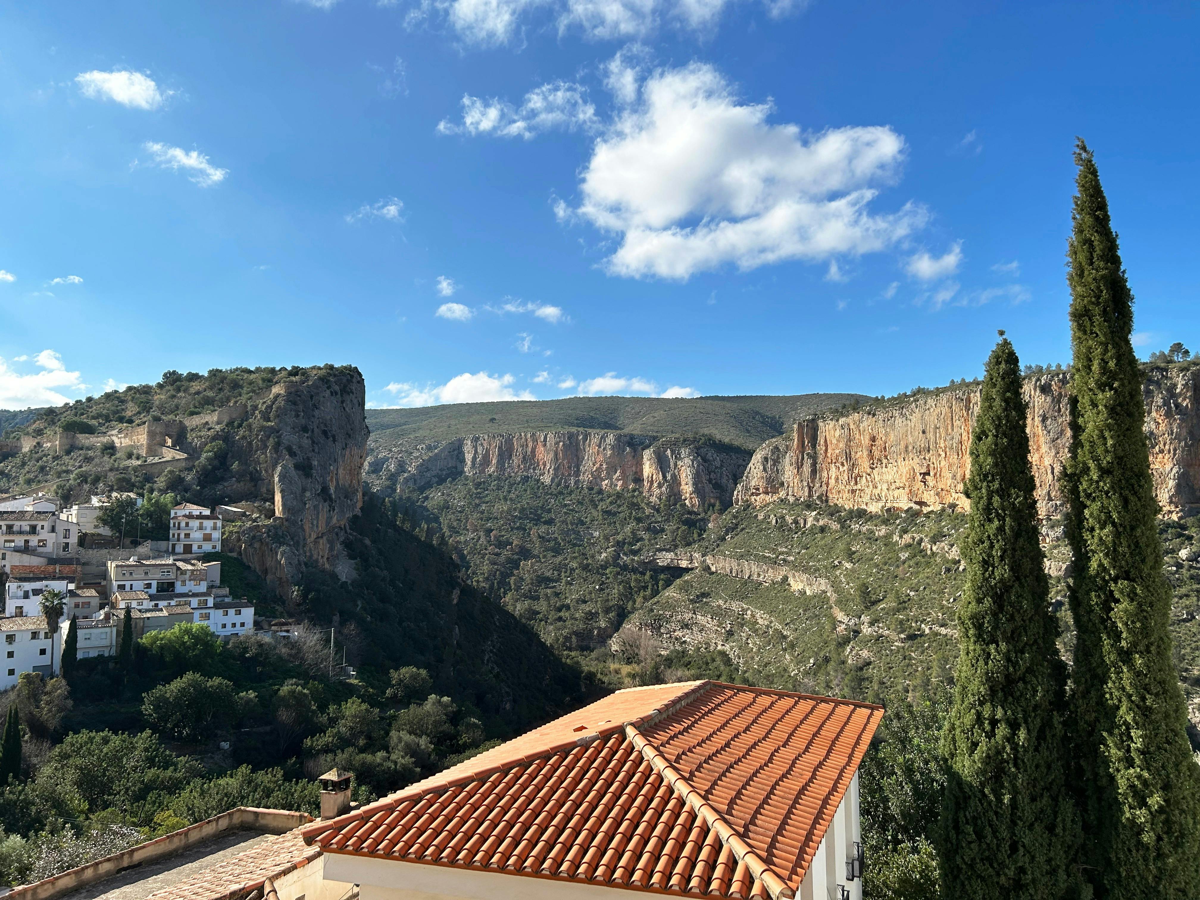 Apartament La Muela 2. Beautiful views from balcony.