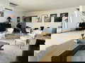 Two-bedroom apartment in Marilyn Beach with sea view and terrace