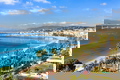 Come and discover our charming, recently renovated apartment with a sea view.