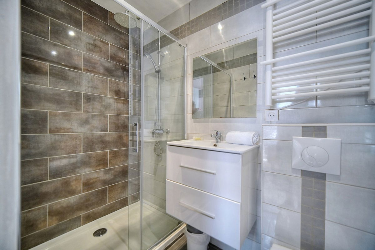 Additional photos image 1