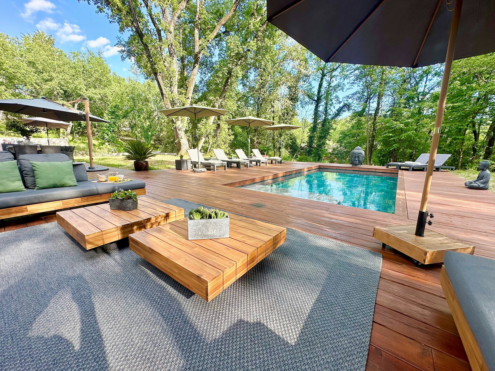 Villa d’Exception avec Piscine ,Petanque, Grand espace vert – Roquefort-les-Pins