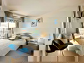 Beautiful 2-bedroom apartment with sea view, 10 minutes from Cannes city center.