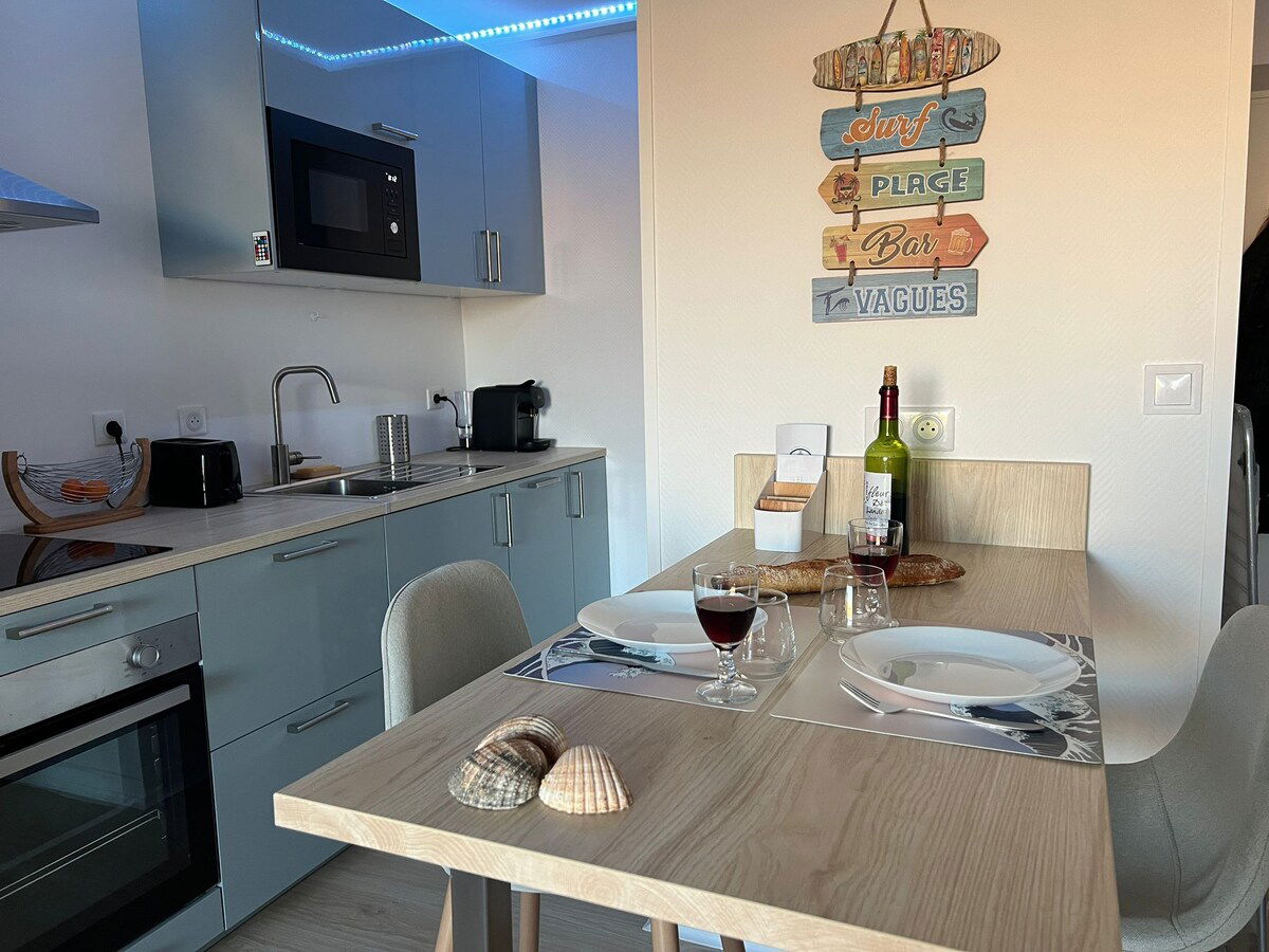 Dining area 2 image 3