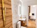[PEARL05] Large Studio with Entry Vestibule