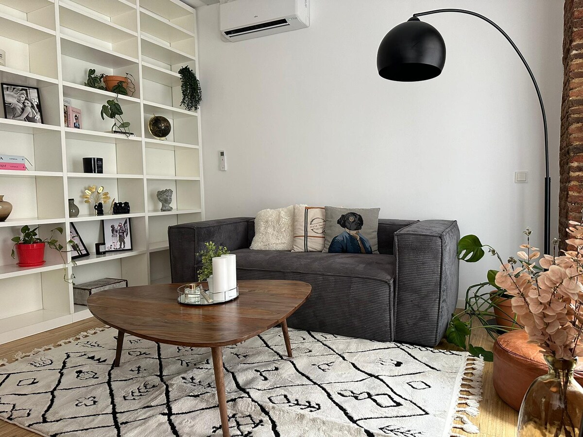 Amazing modern two-room apartment located in one of the coolest neighborhood of