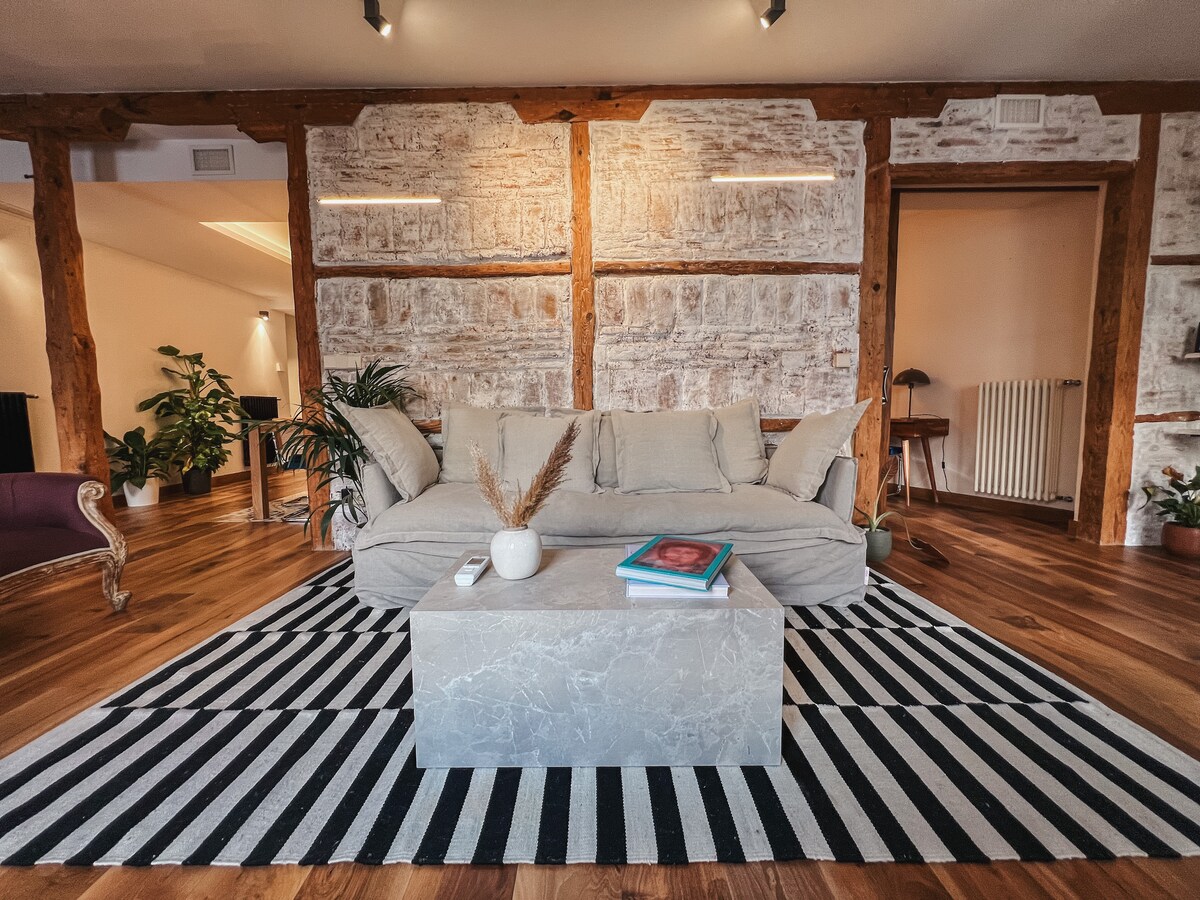 ¡Bienvenidos al acogedor hogar en Chueca, Madrid!