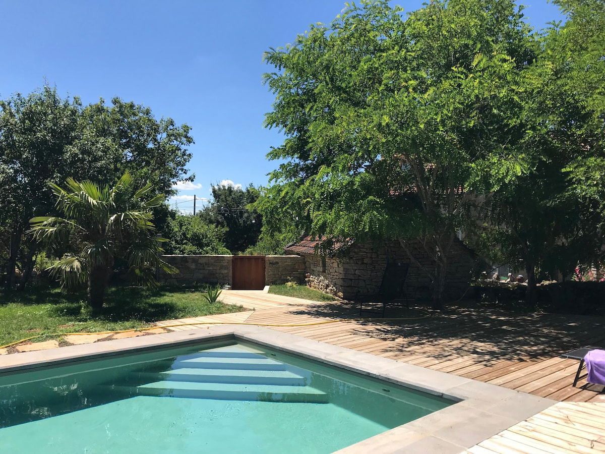 Bienvenue à La Parenthèse, votre havre de paix entouré de nature, pour des vacances 100% détente