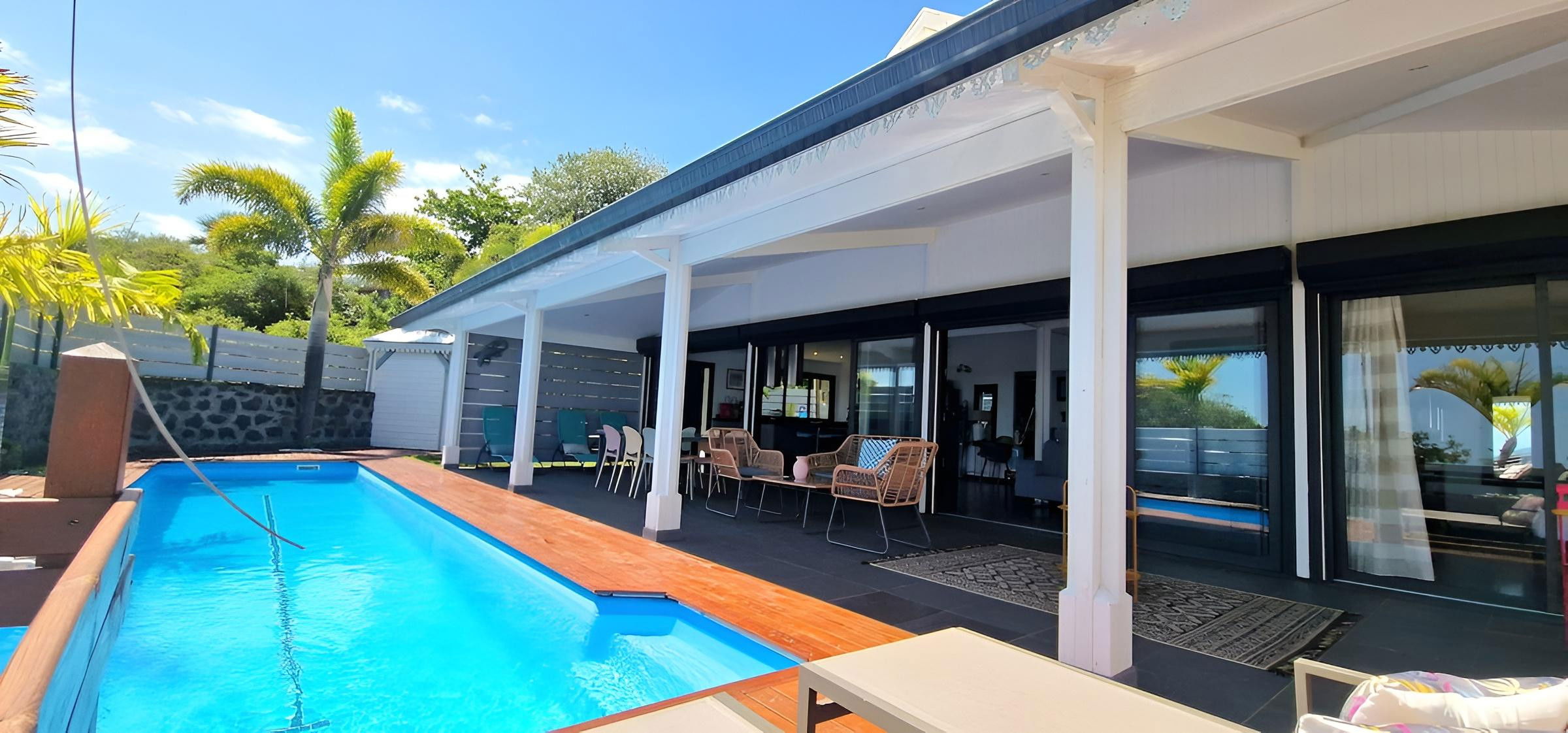 La villa Rêve Austral, vous offre une vue imprenable sur la baie de Grand Bois