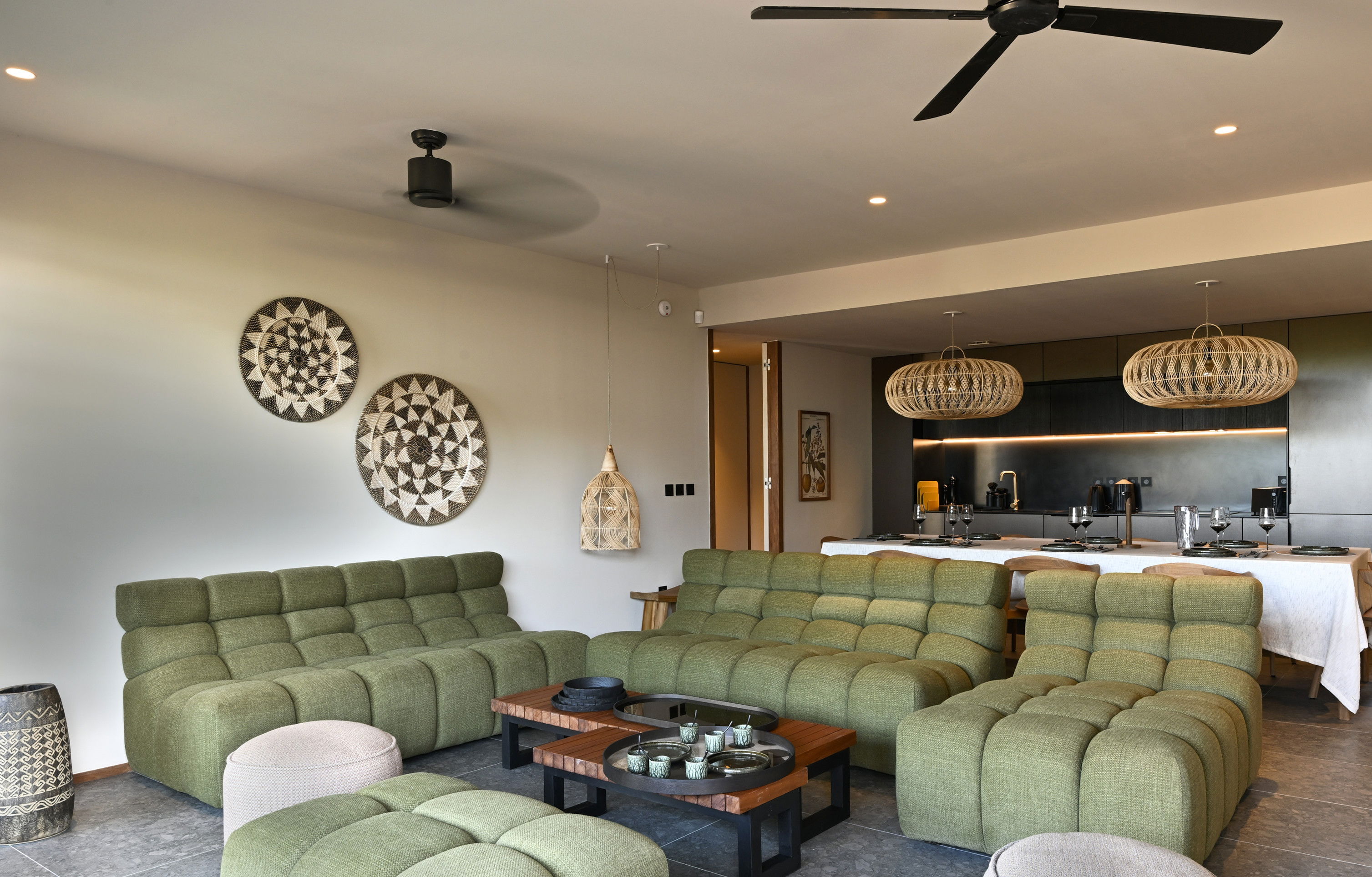 Charming villa accessible for people with reduced mobility (PRM) in Saint-Gil...