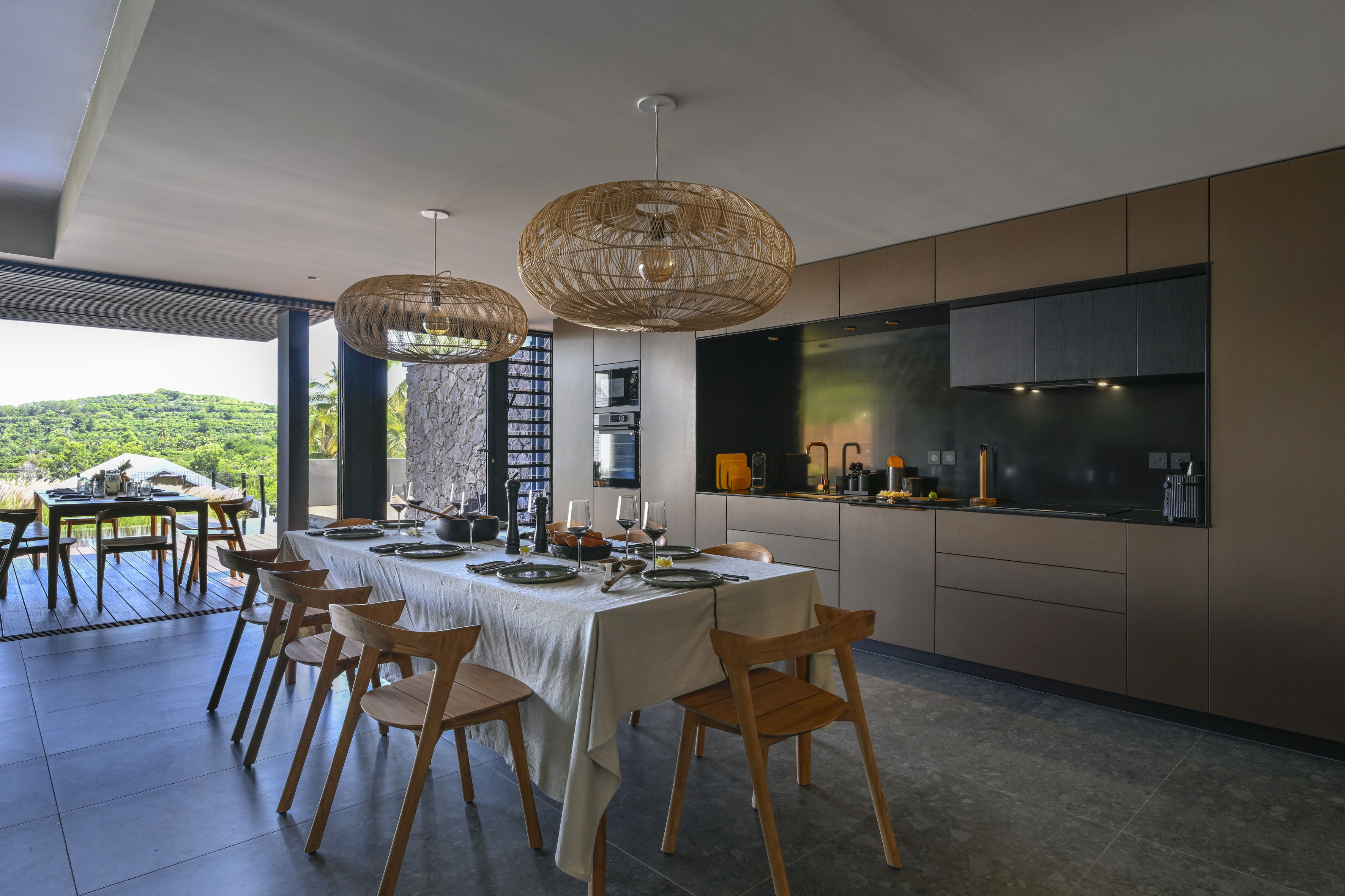 Luxury Villa in the Heart of a Tropical Estate - Saint-Gilles-les-Bains