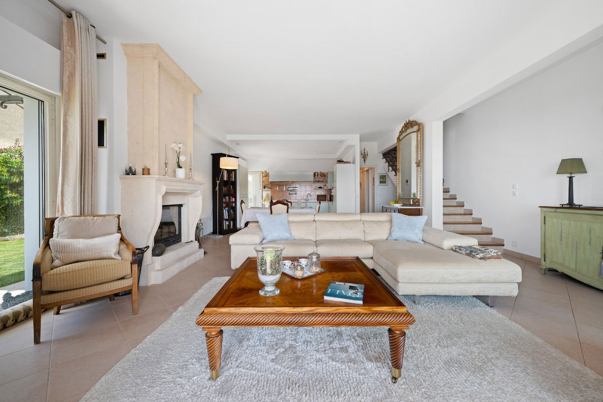 VILLA COLLINA - Vue sur la Mer - Jardin - Parking