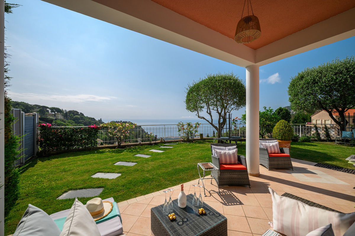 VILLA COLLINA - Vue sur la Mer - Jardin - Parking