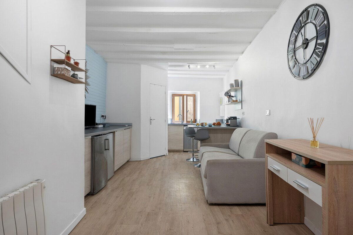 Bleu d'Azur Hyper Center - Old Menton - Beach