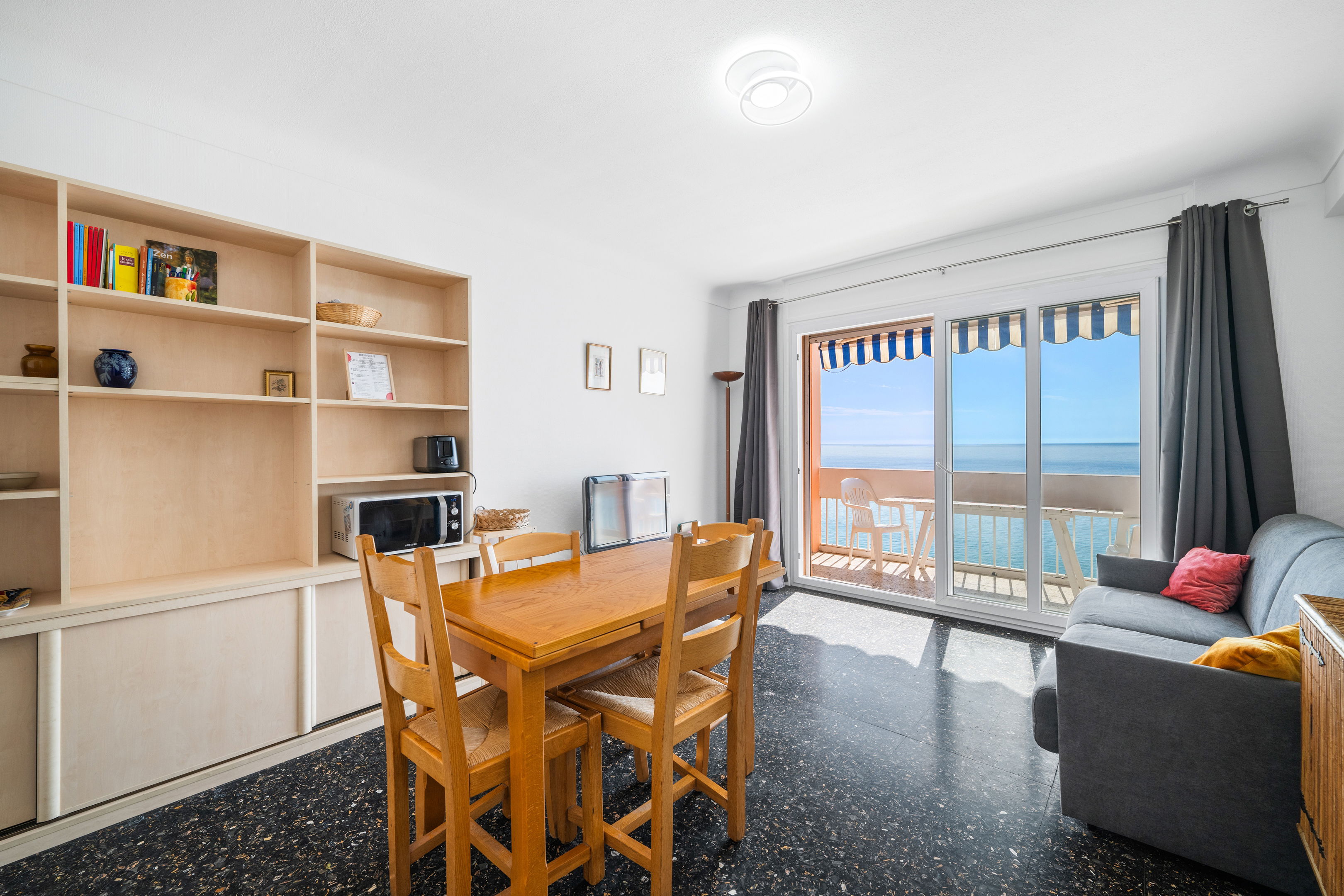 ✨THE PANORAMA✨ - Exceptional View - Top Floor - Seafront