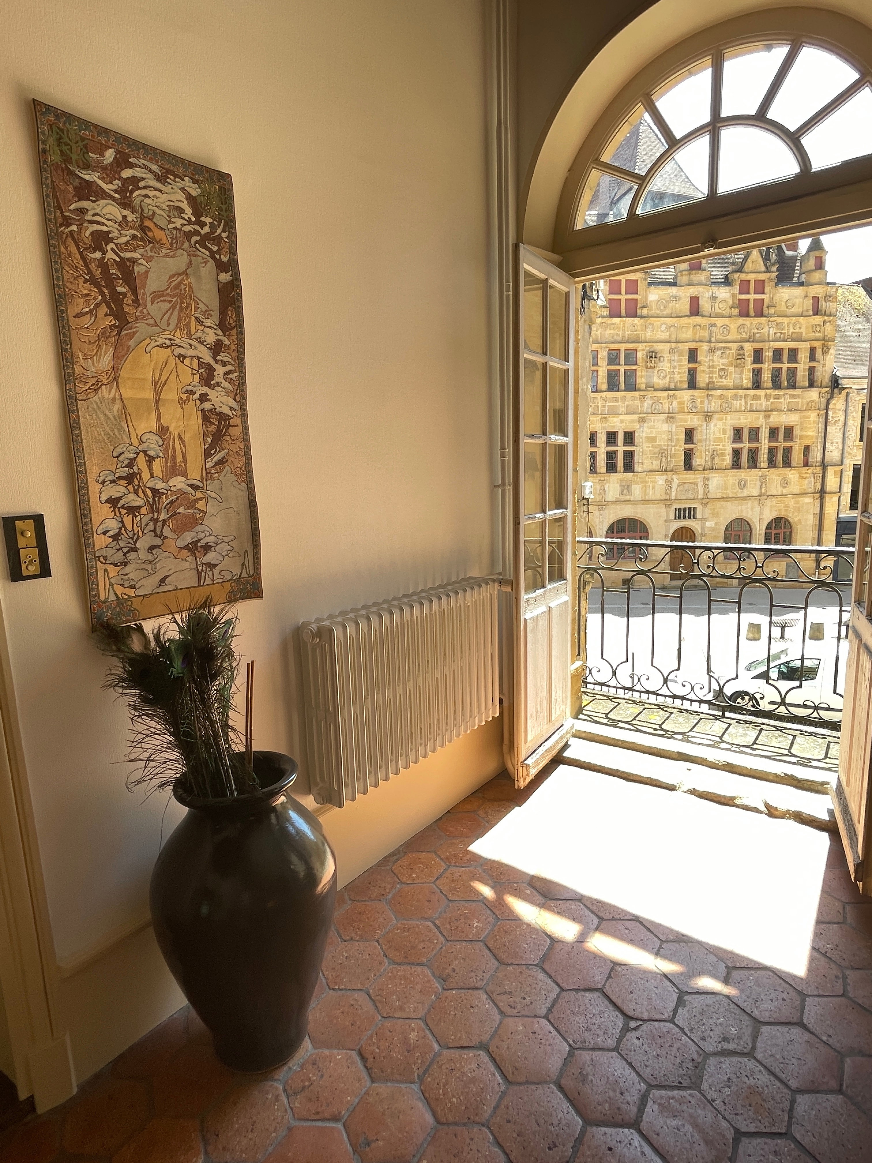 ✧ Maison de Maître XVIIIe Siècle ✧ Vue Mairie, Plein Centre Historique
