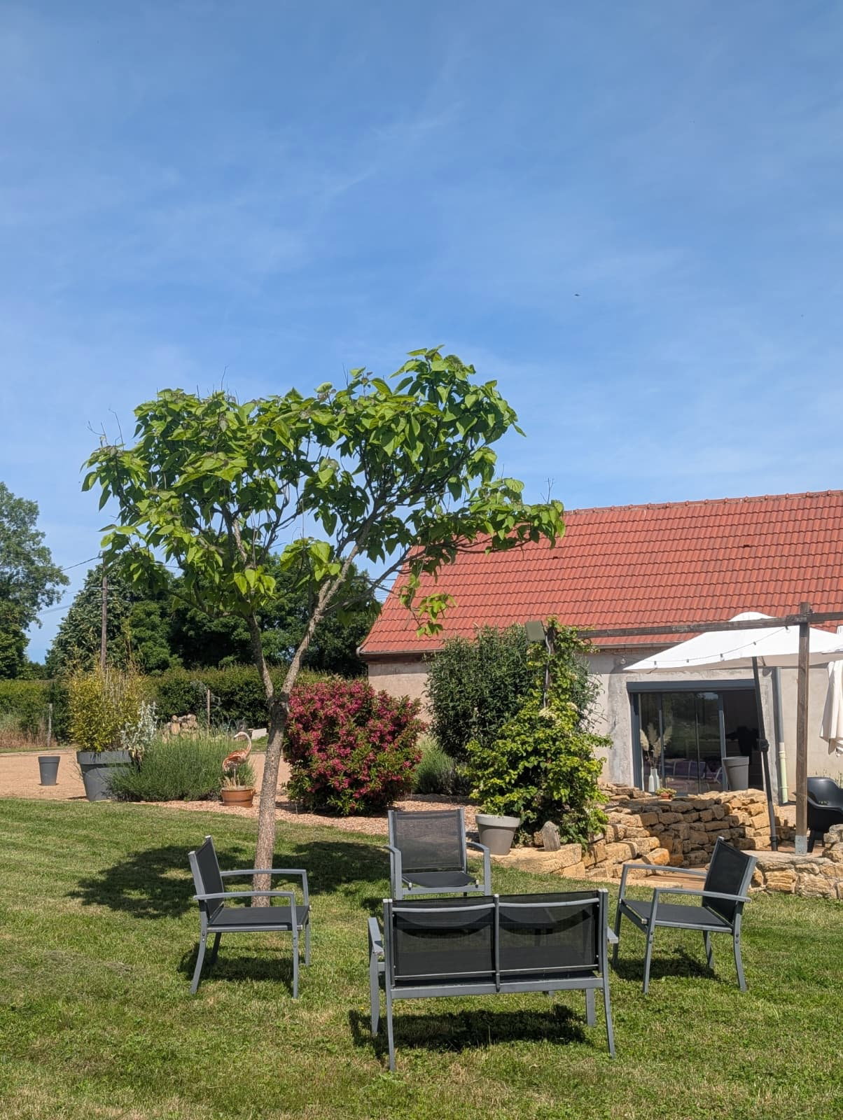 Les Aubépines – Longère familiale 6 pers • Jardin clos & terrasse