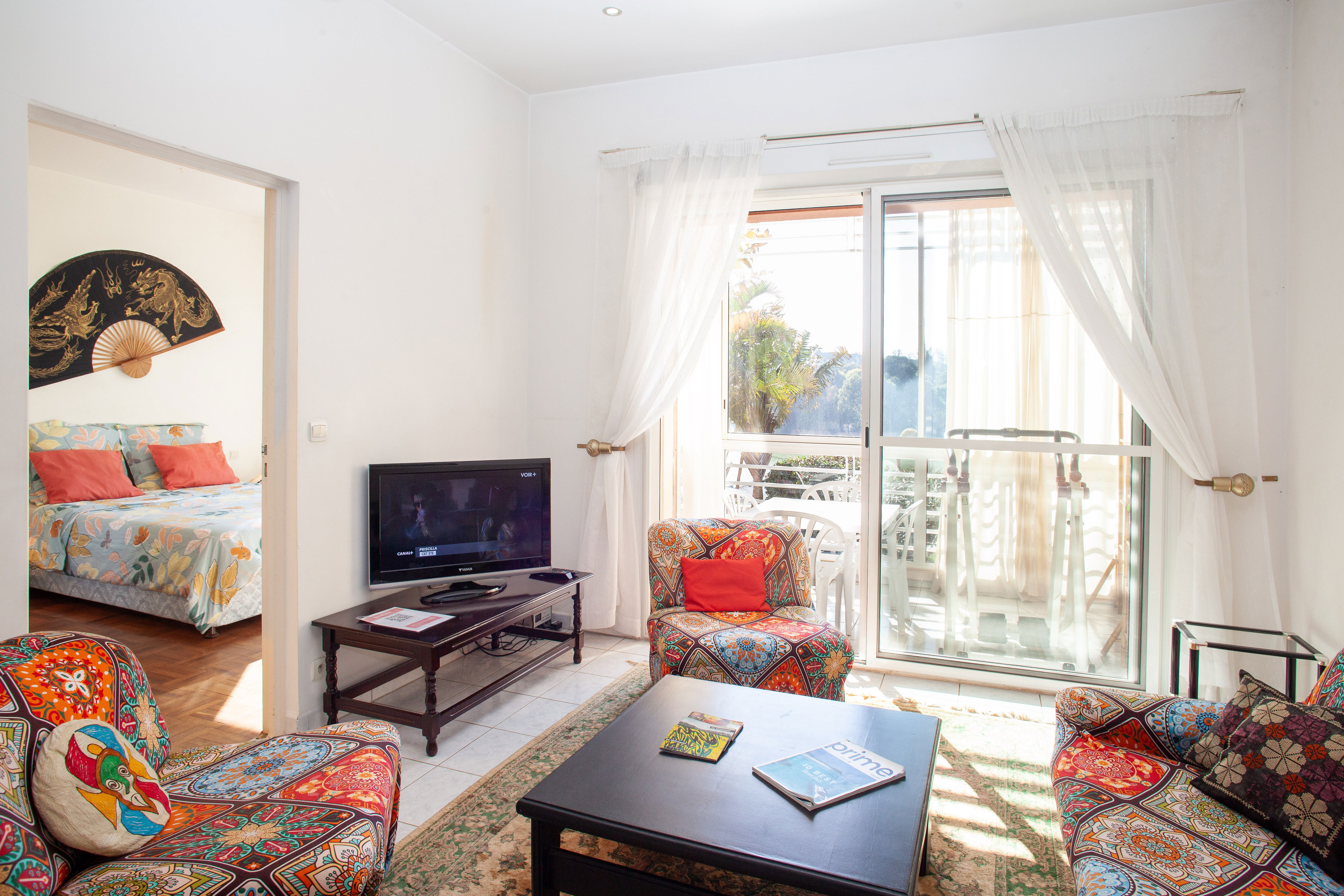 Appartement 50M2, parking gratuit, Wi-Fi, CanalSat inclus.