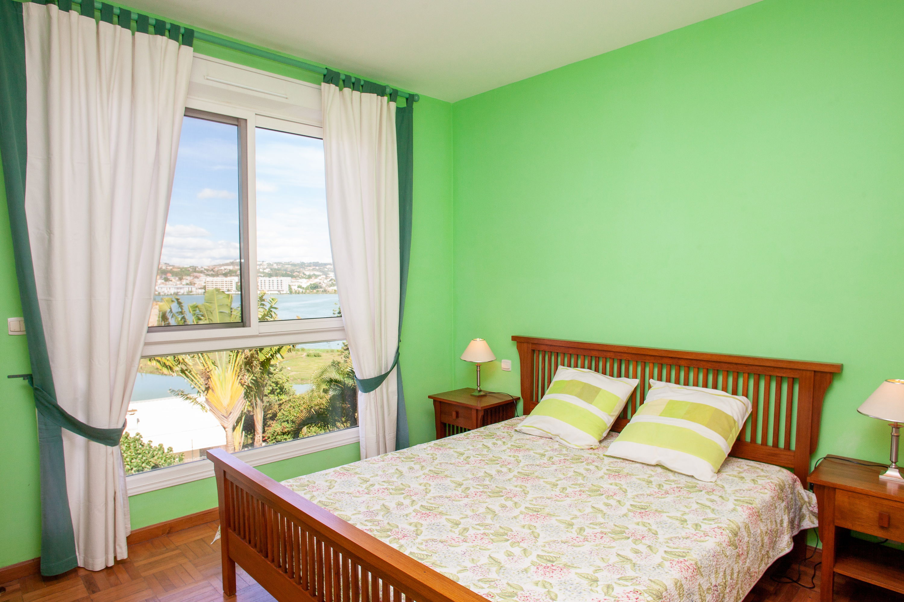 Appartement 60M2, Parking gratuit, Wifi, CanalSat compris.