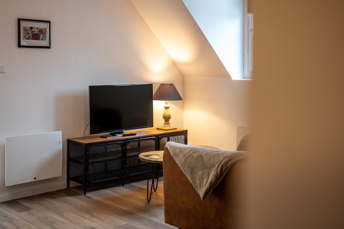 Le coin TV avec nos recommandations restos, sorties... dans le livret d'accueil.