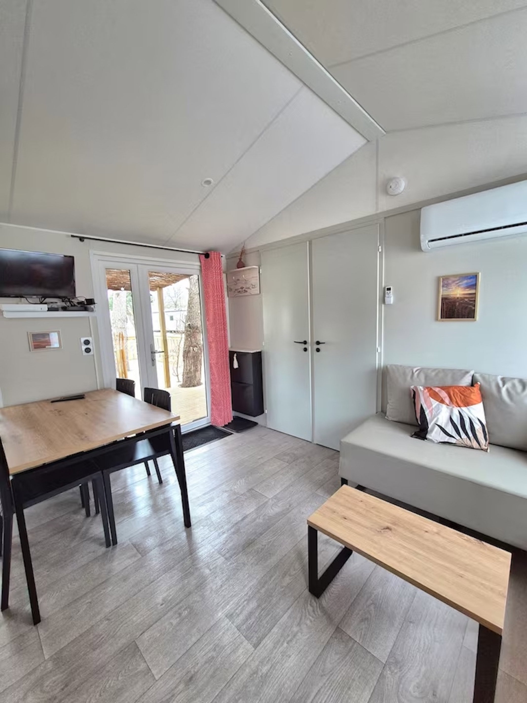 Les 4 Pins d 'Herm - confort 6 pers & piscine