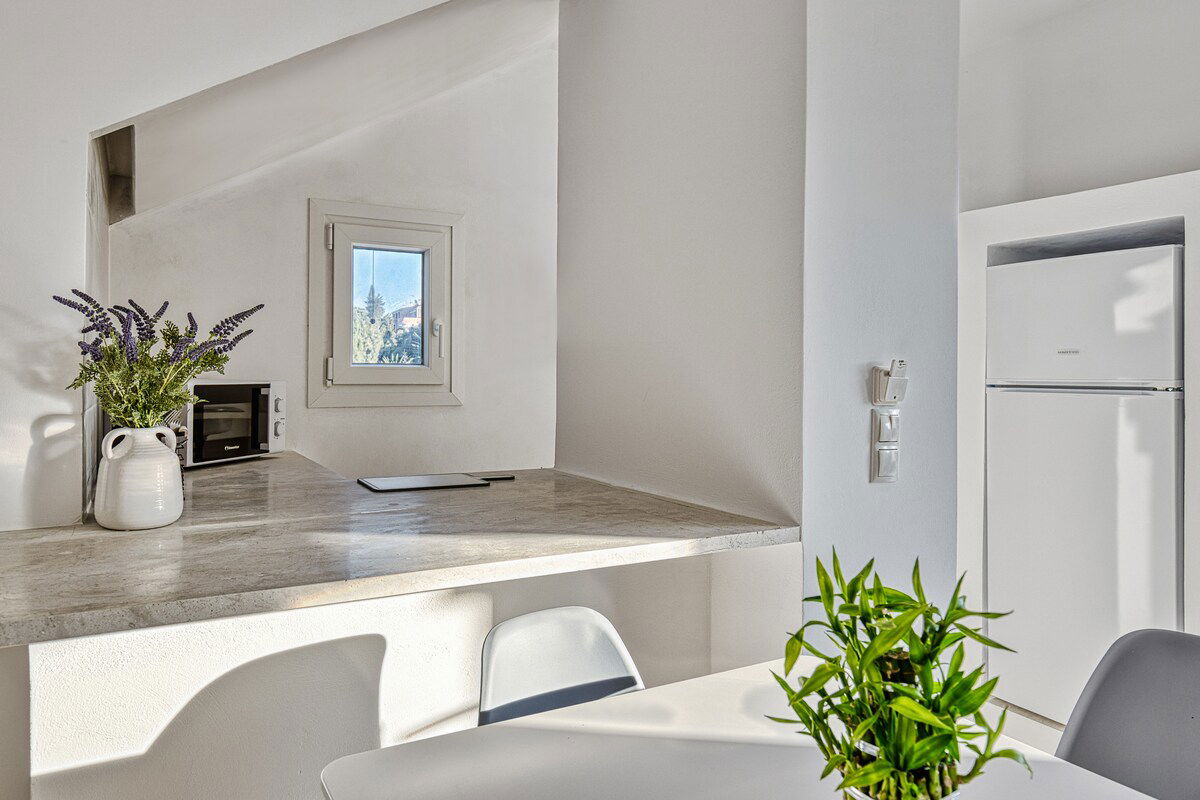 Enjoy boutique experience and comfort in the Hera Suite part of the Villa K 🌿