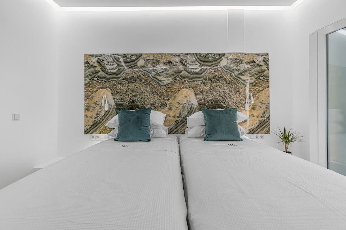 Dionysus is a beautiful peaceful styled garden-view double room ensuite 🌿