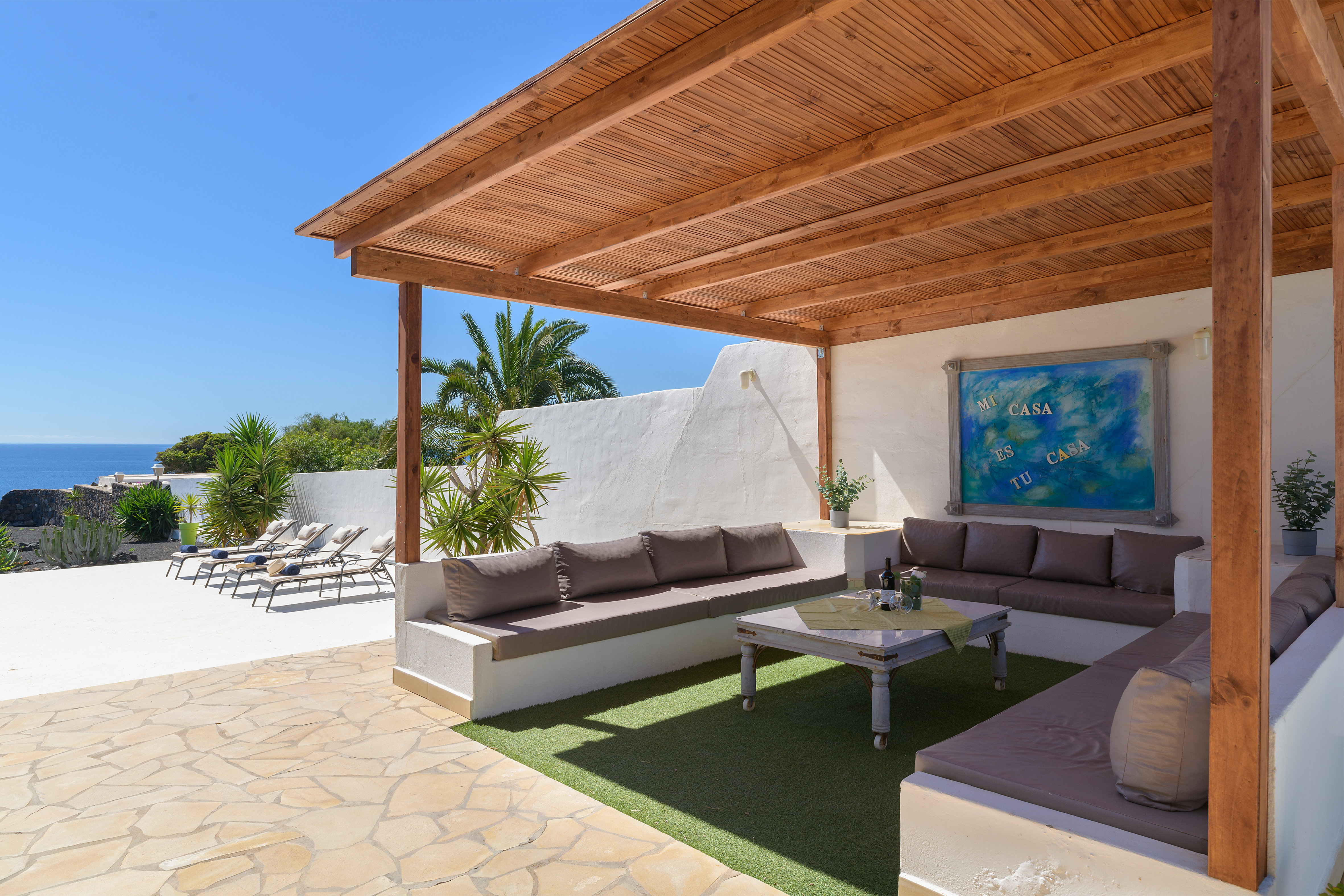 Villa in Bestlage von Puerto Calero - nur wenige Meter vom Meer entfernt