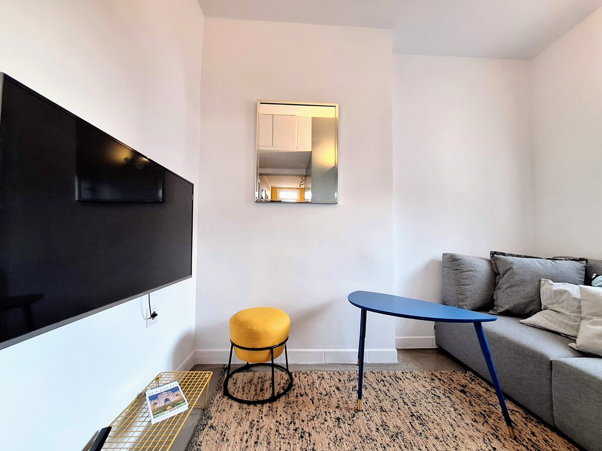 Renovated 3bd apt in La Latina, monthly rental