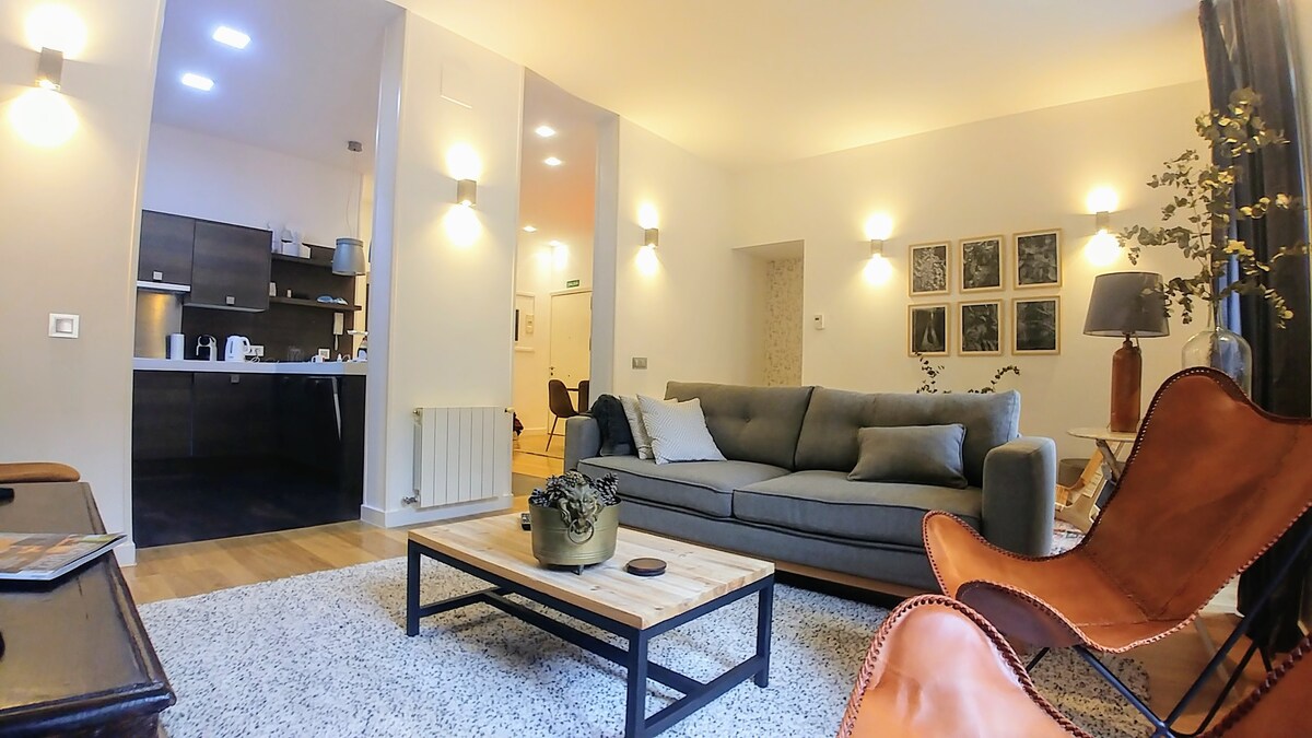 Elegante apart. 4 dormitorios en Malasaña, AC y wifi